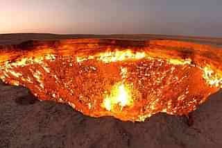 The ‘Door Of Hell’ in Turkmenistan.&nbsp; (Tormod Sandtrov via Wikimedia Commons)