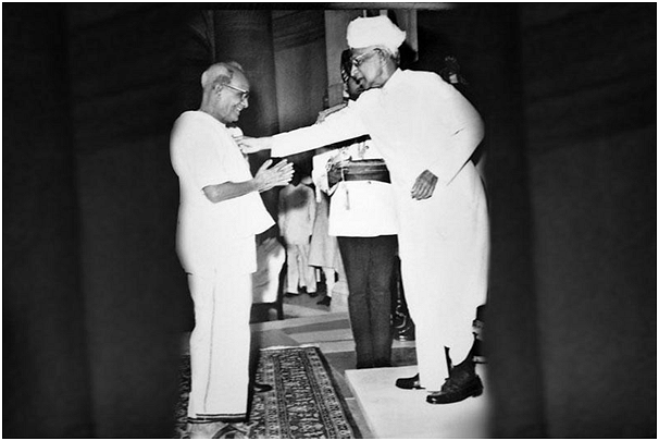 Padmanabhan with Dr S Radhakrishnan, the second president of India. (nss.org.in)&nbsp;  &nbsp;