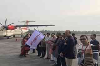 CM Trivendra Singh Rawat flagging off the new flight (@tsrawatbjp/Twitter)