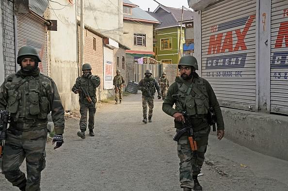 Army soldiers near an encounter site in Srinagar. (representative image) (Photo by Waseem Andrabi/Hindustan Times via Getty Images)