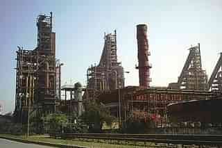 Essar Steel plant in Surat (Kailash Giri/Flickr)