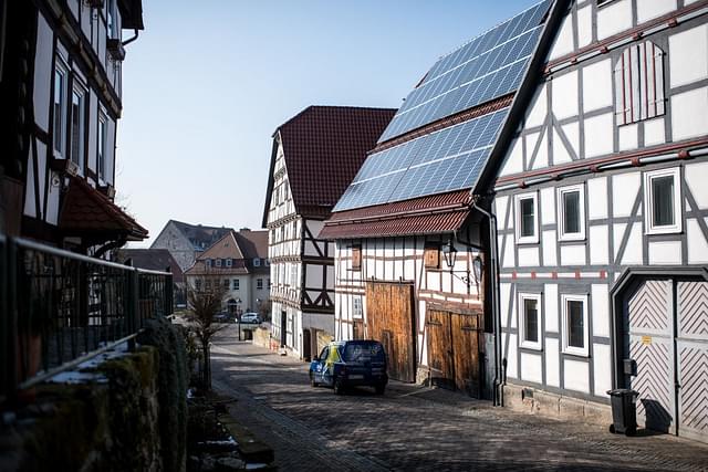 Rooftop solar panel installation. (representative image) (Lukas Schulze/Getty Images)