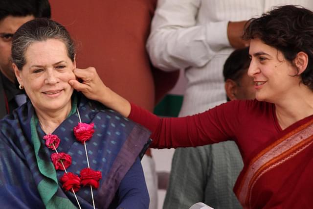  Priyanka Gandhi Vadra with Sonia Gandhi (Subhankar Chakraborty / Hindustan Times via Getty Images)