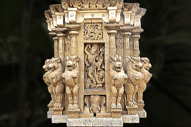 In this particular 3D model, the lions appear distinctly against the linear and lyrical geometry that lives at the Kailasanathar temple.