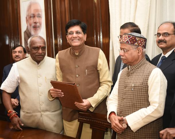 Interim Finance Minister Piyush Goyal along with his full Budget team as they give final touches to the Union Budget 2019-20 at North Block on 31 January 2019 in New Delhi, India. (Vipin Kumar/Hindustan Times) 