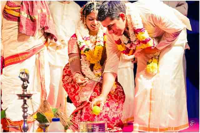 A wedding ceremony. (Agence Tophos/Flickr)