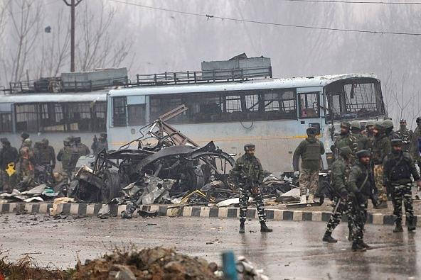 The aftermath of the attack in Pulwama. (Waseem Andrabi/Hindustan Times via GettyImages)