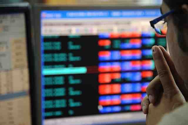 Monitoring the Indian stock market (INDRANIL MUKHERJEE/AFP/Getty Images) 