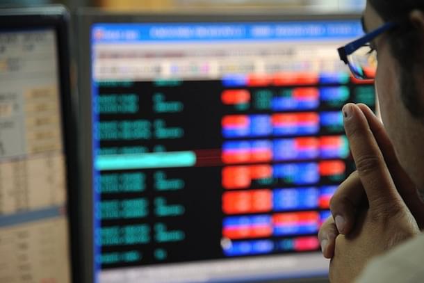 Monitoring the Indian stock market (INDRANIL MUKHERJEE/AFP/Getty Images)