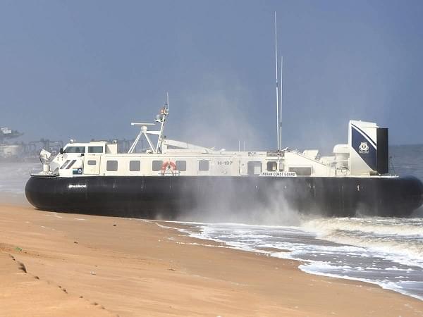 INS Vijit at Indonesian port of Sabang (@defencenewsclu1/Twitter)