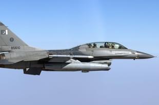 A PAF F-16 (Asuspine/Wikimedia Commons)