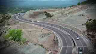 Jammu-Srinagar highway (@<a href="https://commons.wikimedia.org/w/index.php?title=User:Akaravadra&amp;action=edit&amp;redlink=1">Akaravadra</a>/Wikipedia)