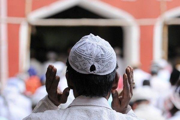 A person offering <i>namaz</i> at Nakhoda Masjid in Kolkata. (Subhankar Chakraborty/Hindustan Times via Getty Images)