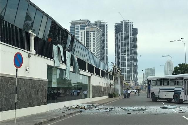One of the luxury hotel in Colombo where a blast took place (@aashikchin/Twitter)