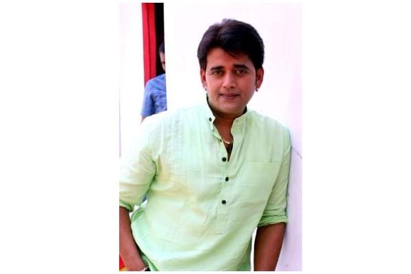 Ravi Kishan (Yogi Adityanath) 