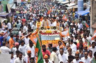 BJP’s Baijayant Panda on way to filing his nomination in Kendrapara. 