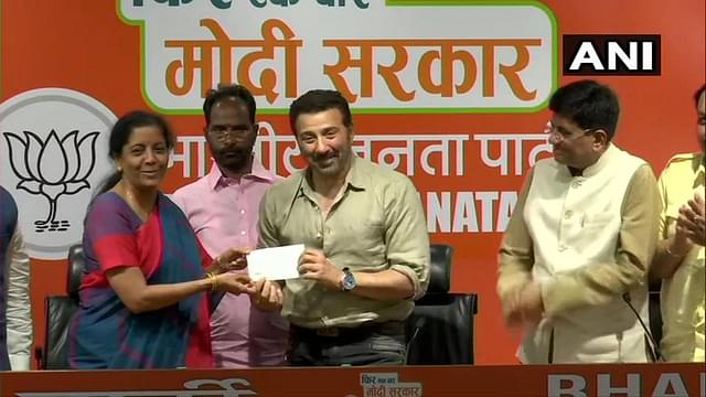 Sunny Deol being inducted into the BJP. (Asian News International)