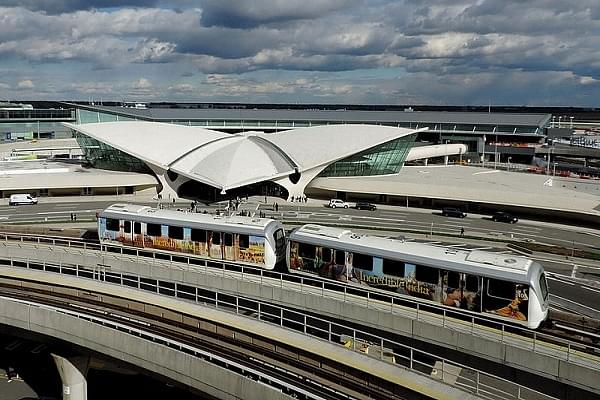Representative image of an air train at the JFK International Airport. (Pic by Jim Henderson via Wikipedia)