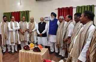 Prime Minister Narendra Modi with other NDA leaders.
