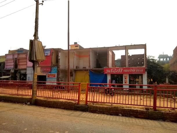 Buildings that underwent partial demolition for the road widening project 