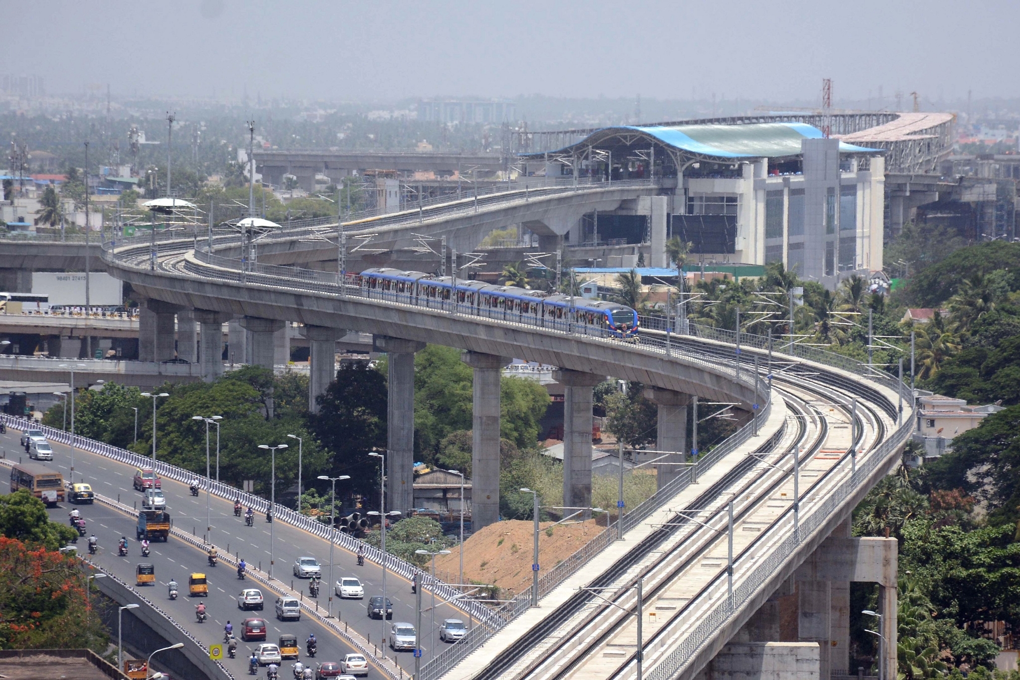 A Chennai Metro train leaves the Alandur station near the Kathipara cloverleaf interchange (Representative Image) (Jaison G/India Today Group/Getty Images)