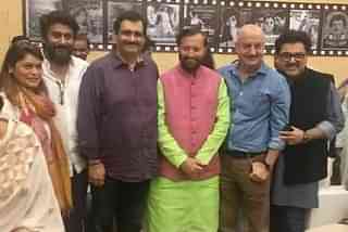 Union Minister Prakash Javadekar With Film Celebrities in Mumbai (@vivekagnihotri/Twitter)
