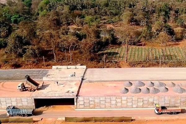 Ongoing work on Mumbai-Goa coastal highway (Pic by @sahil11p/Twitter)