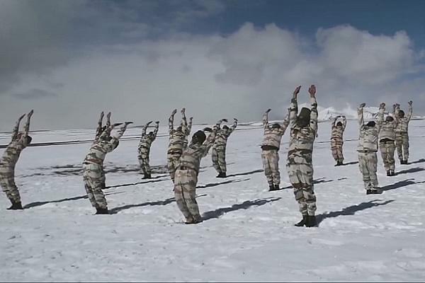 ITBP personnel performing Yoga in North Ladakh (Pic Via @ANI)