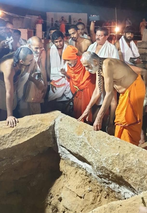 Seers of various Mathas seen inspecting the ruins and discussing the way forward. 