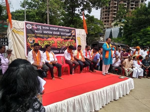 A Vishwa Hindu Parishad leader speaking on the phenomenon of cattle theft. 