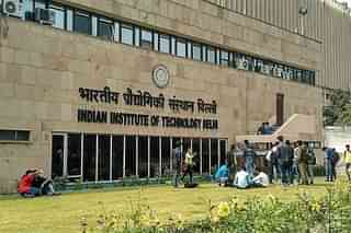 IIT Delhi campus (Asad K electro/Wikipedia)