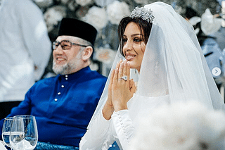 Former king Muhammad V with Rihana Oxana Gorbatenko (Picture: rihanapetra via Instagram)