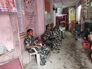 CRPF personnel inside Lal Kuan’s Durga <i>mandir </i>lane on 13 August