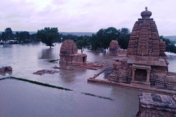 Flooding in Hampi (@WH_Dispatches/Twitter)
