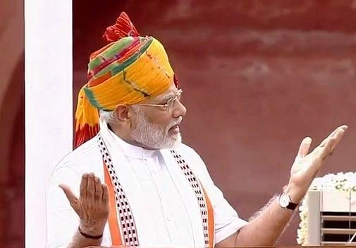 PM Modi at Red Fort (Source: @ANI/Twitter)