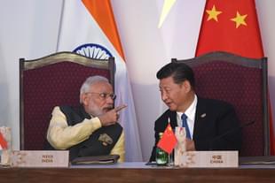 Prime Minister Narendra Modi (L) and Chinese President Xi Jinping (PRAKASH SINGH/AFP/Getty Images)