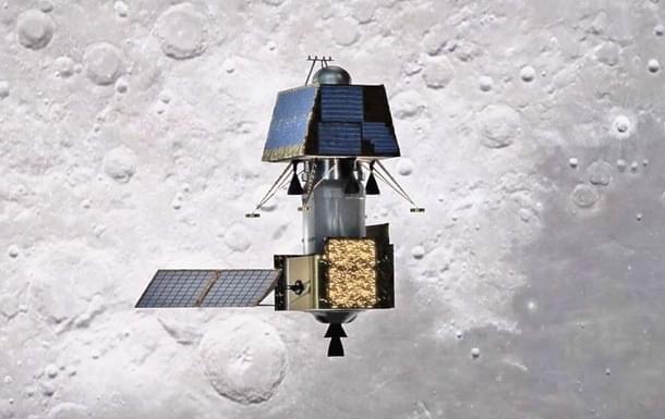 An artist’s impression of the Chandrayaan-2 Orbiter and Lander  linked over the Moon. 