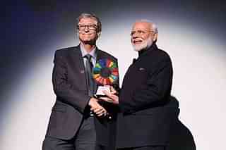 Prime Minster Modi receiving Global Gatekeeper award from Bill Gates