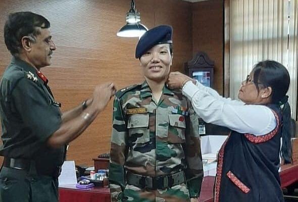 Ponung Doming, the first woman Lieutenant Colonel from Arunachal Pradesh (Twitter/@PemaKhanduBJP)