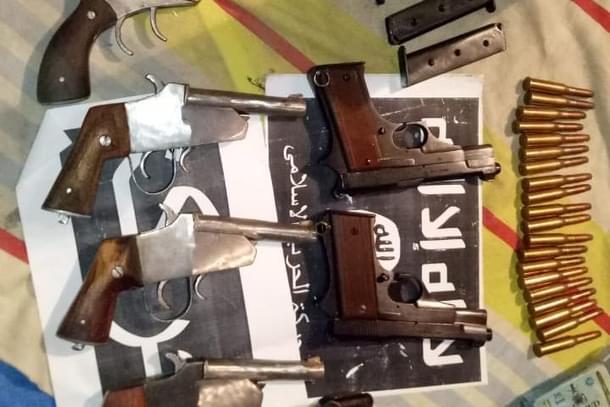 Country-made firearms ‘Desi Katta’ seized with ISIS props. (via Twitter) 