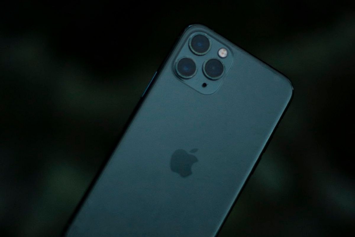 The iPhone 11 Pro Max (via Twitter)