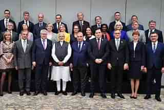PM Modi with EU parliamentary delegation (@narendramodi/Twitter)