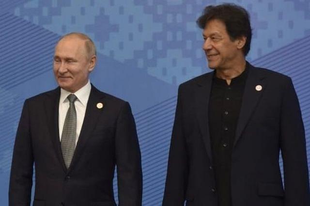 Vladimir Putin and Imran Khan at the SCO summit. (via Twitter)