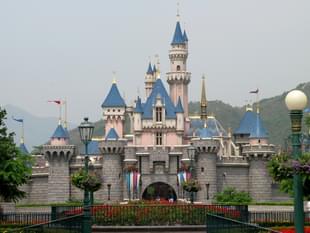 Image from Wikipedia. Hong Kong Disneyland Sleeping Beauty Castle 