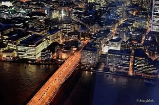 London Bridge at night (Tee Cee via Wikimedia  Commons)