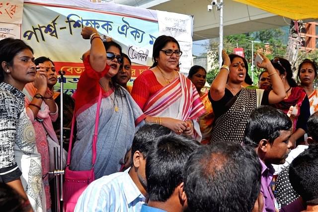 Locket Chatterjee, MP, with agitating para-teachers in West Bengal (Photo courtesy: Kunthal Chakrabarty/IANS)