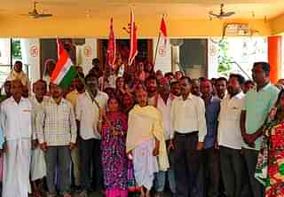 Bangladeshi Hindu refugees in Sindhanur in Karnataka singing the national anthem&nbsp;