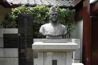 Netaji Subhash Chandra Bose’s bust at Renko-ji Temple, Japan. (Image by Tyoron2 - Own work, CC BY-SA 3.0, https://commons.wikimedia.org/w/index.php?curid=4435263)