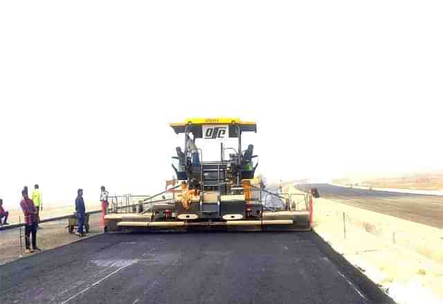 Purvanchal Expressway under construction in district Barabanki. (UPEIDA)