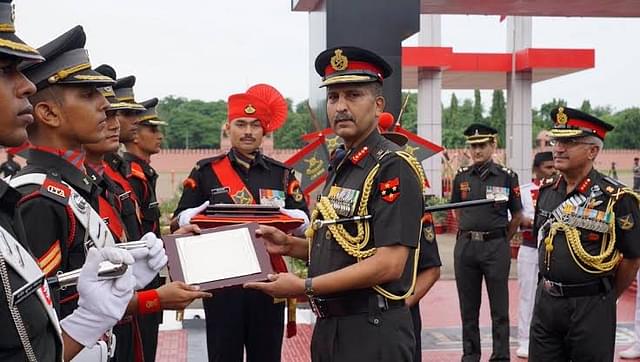 Image from twitter of IndianArmy Vice Chief Staff (VCOAS) Lt Gen S K Saini. Twitter<a></a><a></a><a href="https://twitter.com/def_pro_chennai/status/1170273767295086593">Defence PRO Chennai on Twitter</a>&nbsp;